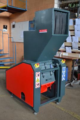 Nožový mlyn CASTULIK MN300