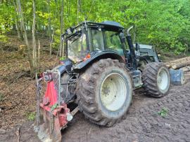 Erdészeti traktor VALTRA T193 |  Erdészeti technika | Faipari gép | KOMITrade s.r.o.