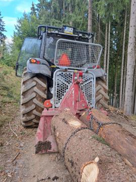 Erdészeti traktor VALTRA T193 |  Erdészeti technika | Faipari gép | KOMITrade s.r.o.
