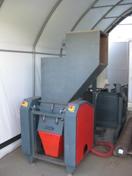 Daráló és őrlőmalom Mlyn na drevo CASTULIK MN300 |  Fahulladék feldolgozása | Faipari gép | Ing.Častulík, s.r.o.