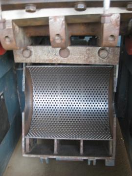 Daráló és őrlőmalom Mlyn na drevo CASTULIK MN300 |  Fahulladék feldolgozása | Faipari gép | Ing.Častulík, s.r.o.